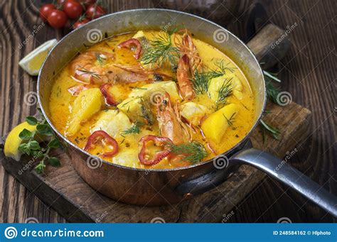  Moqueca de Peixe: Een romige zeeviscurry met een frisse citruskick!