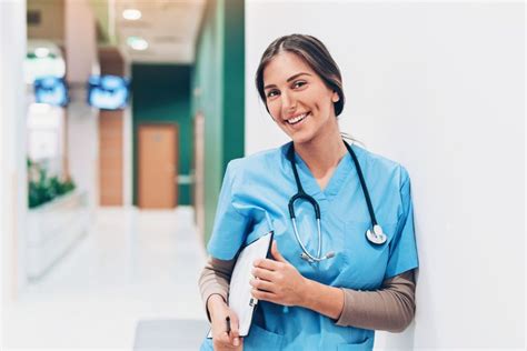 How to Become a Travel LPN: Unlocking the Secrets of a Nomadic Nursing Career