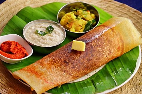  Mysore Masala Dosa: Een pittig-zure Zuid-Indiase specialiteit met een heerlijke kokoschutney!